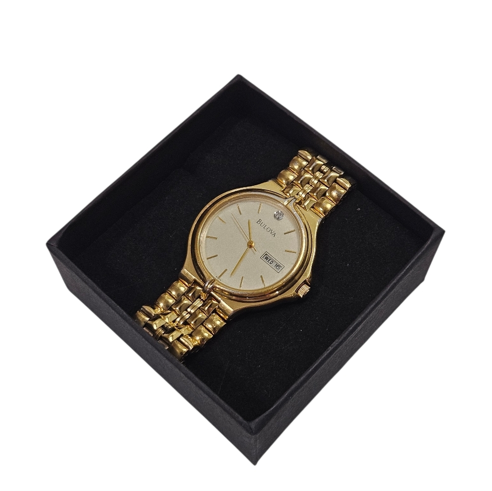 Bulova Vintage Men’s Gold Tone Day Date Dress Watch 6.75"